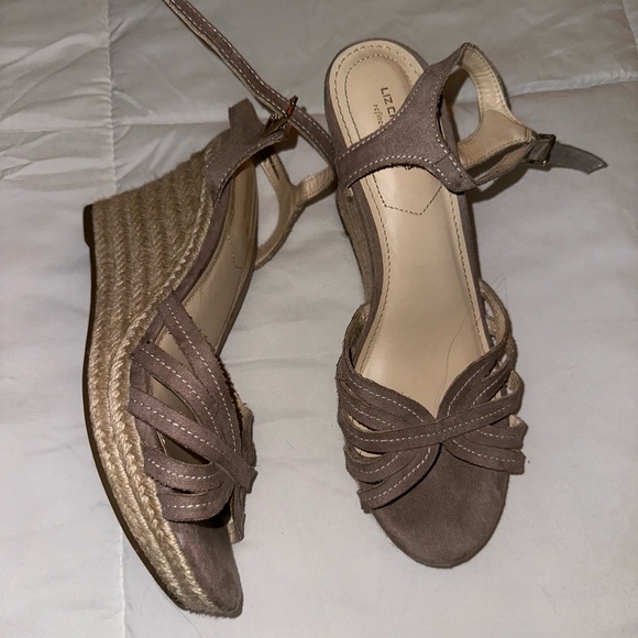 Liz Claiborne heels - Picture 2 of 3